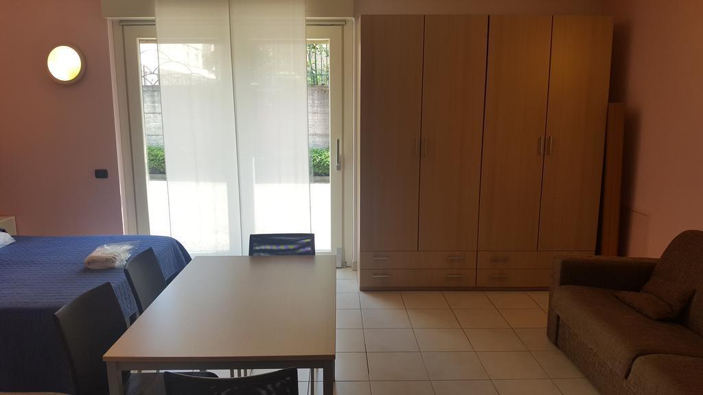 Residenza Villa Regina مونزا المظهر الخارجي الصورة