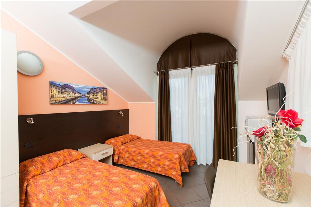 Residenza Villa Regina مونزا المظهر الخارجي الصورة