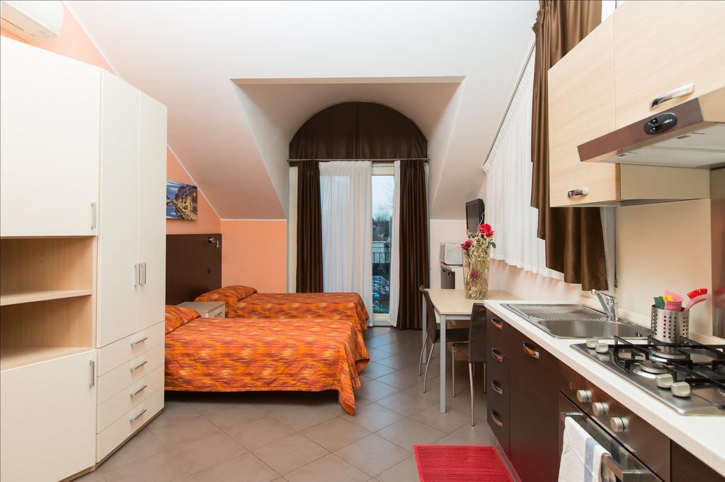 Residenza Villa Regina مونزا المظهر الخارجي الصورة